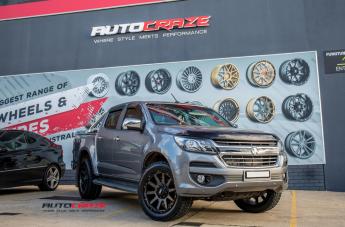 HOLDEN COLORADO GD05 BRONZE DARK TINT WITH MATTE BLACK